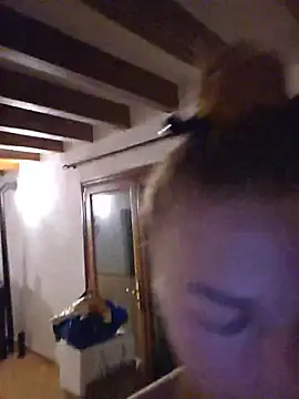 Snapshot of kylie_blck chatting on August 1, 2026, 1:58 am kylie blck online show from August 1, 2026, 1:58 am