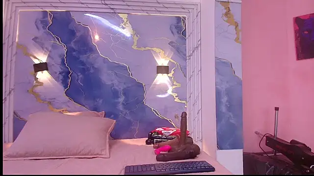 lorrayne  online show from October 17, 2025, 12:07 pm