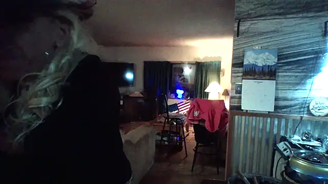 CROSSCOUNTRY1 online show from December 15, 2025, 10:32 am