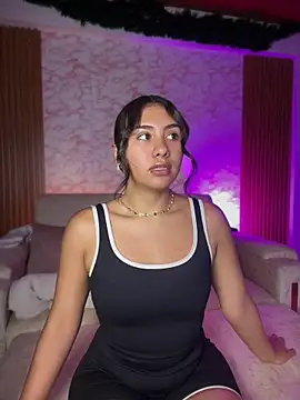 Ambar pe  online show from May 24, 2026, 2:55 am