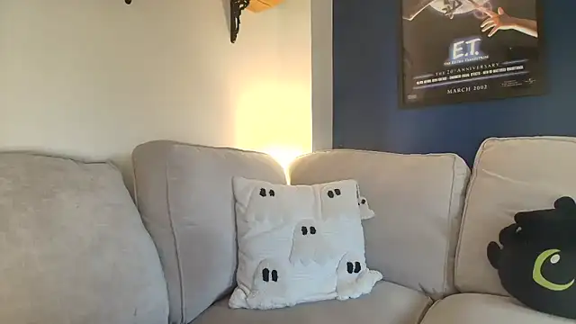 short sweetpea online show from October 27, 2025, 3:46 pm