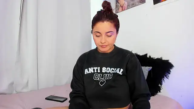 Snapshot of Sarah_Jhonson chatting on February 5, 2026, 9:32 pm Sarah Jhonson online show from February 5, 2026, 9:32 pm