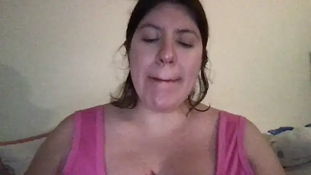 Snapshot of HYPHYtype chatting on July 28, 2026, 2:19 am HYPHYtype online show from July 28, 2026, 2:19 am