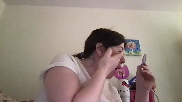 HYPHYtype online show from October 26, 2025, 10:43 pm