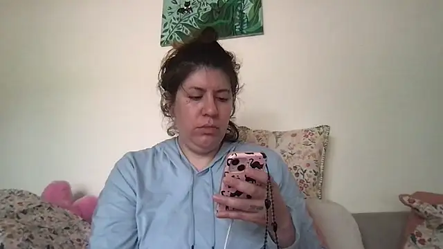 HYPHYtype online show from November 16, 2025, 7:40 pm