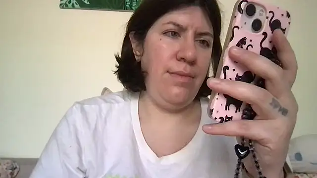 HYPHYtype online show from December 18, 2025, 9:51 pm