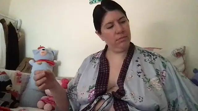 Snapshot of HYPHYtype chatting on July 28, 2026, 8:12 pm HYPHYtype online show from July 28, 2026, 8:12 pm