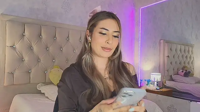 nini love01 online show from February 17, 2026, 4:10 am