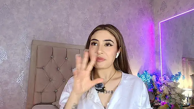 nini love01 online show from June 27, 2026, 3:56 am
