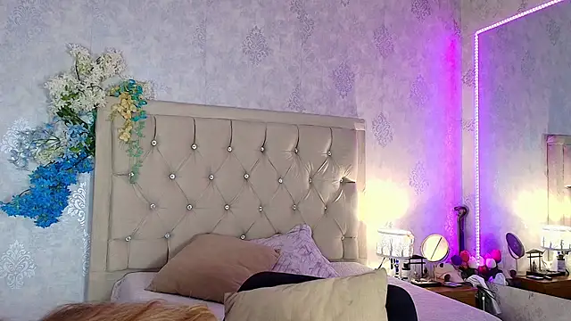 nini love01 online show from July 26, 2026, 3:24 am