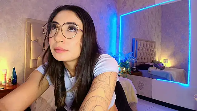 nini love01 online show from March 7, 2025, 3:51 am