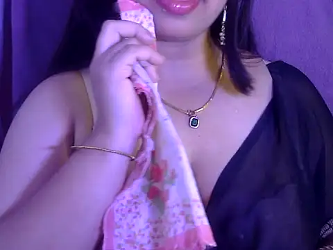 Snapshot of Maalnad_beauty chatting on April 25, 2026, 4:26 pm Maalnad beauty online show from April 25, 2026, 4:26 pm