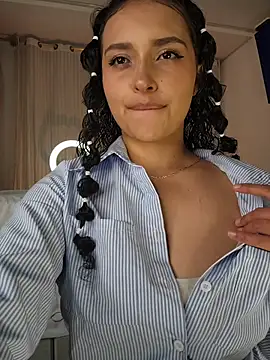 Snapshot of Lucy_Marin chatting on June 11, 2026, 1:52 pm Lucy Marin online show from June 11, 2026, 1:52 pm