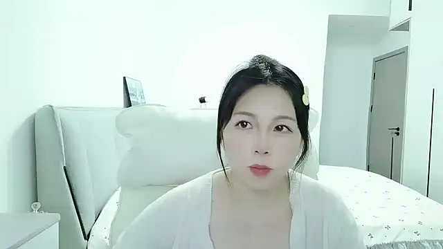 Sunset glow online show from October 26, 2025, 8:37 am