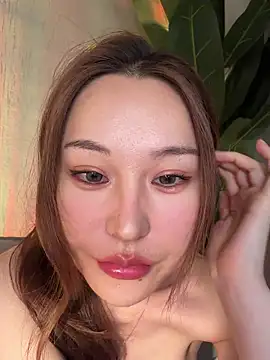 sphynx- - online show from November 4, 2025, 4:11 pm