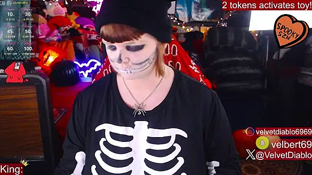 Snapshot of VelvetDiablo chatting on October 21, 2025, 11:59 pm VelvetDiablo online show from October 21, 2025, 11:59 pm