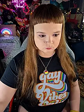 Snapshot of VelvetDiablo chatting on June 20, 2026, 12:48 am VelvetDiablo online show from June 20, 2026, 12:48 am