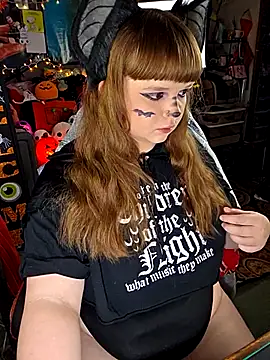 Snapshot of VelvetDiablo chatting on October 23, 2025, 12:20 am VelvetDiablo online show from October 23, 2025, 12:20 am