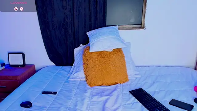 Snapshot of nia_sd chatting on October 29, 2025, 12:20 am nia sd online show from October 29, 2025, 12:20 am