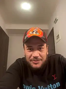 1Aleks13 online show from November 16, 2025, 7:40 pm