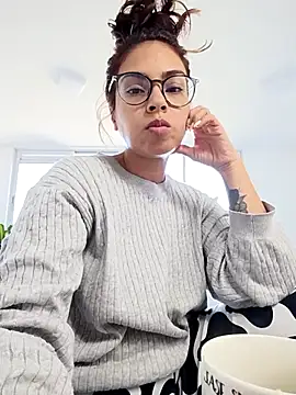 Snapshot of Ivanna2 chatting on October 9, 2025, 1:22 pm Ivanna2 online show from October 9, 2025, 1:22 pm