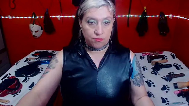 Snapshot of MATURE_Randy chatting on November 8, 2025, 4:21 pm MATURE Randy online show from November 8, 2025, 4:21 pm