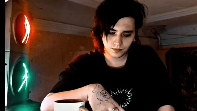 sademobeer online show from February 3, 2026, 1:27 am