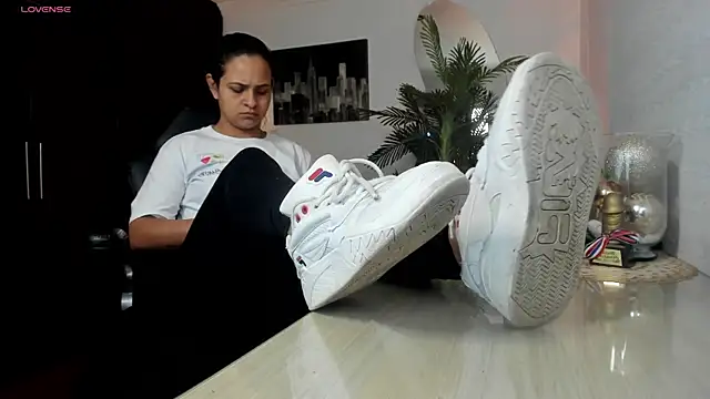 Amaia Bushida online show from December 16, 2025, 2:38 am