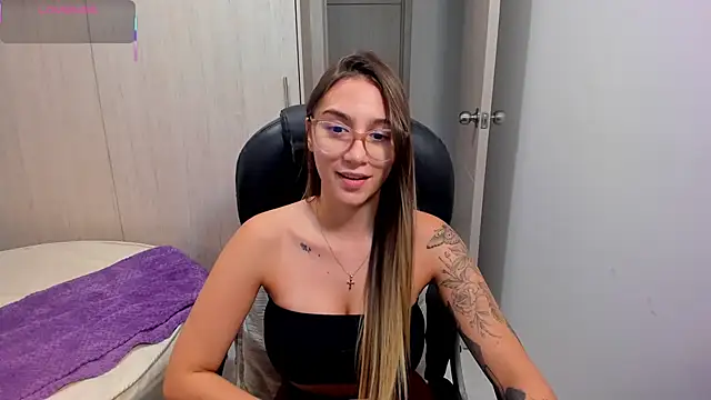 StacyConner online show from March 10, 2026, 3:54 am