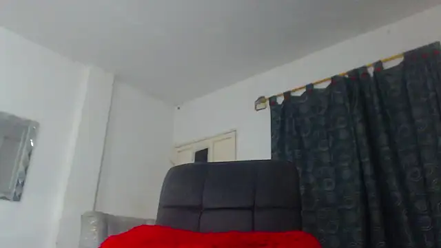 Snapshot of blackangelstsshot chatting on November 12, 2025, 3:43 am blackangelstsshot online show from November 12, 2025, 3:43 am