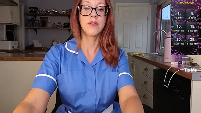 Snapshot of stripmequick chatting on October 20, 2025, 3:34 pm stripmequick online show from October 20, 2025, 3:34 pm