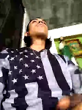 Snapshot of AlexAlejandro13 chatting on November 7, 2025, 4:11 pm AlexAlejandro13 online show from November 7, 2025, 4:11 pm