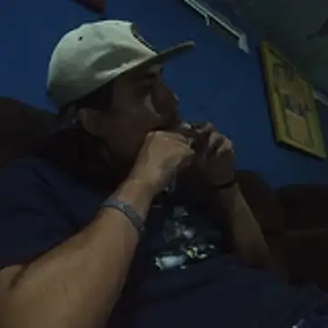AlexAlejandro13 online show from May 5, 2026, 3:53 am