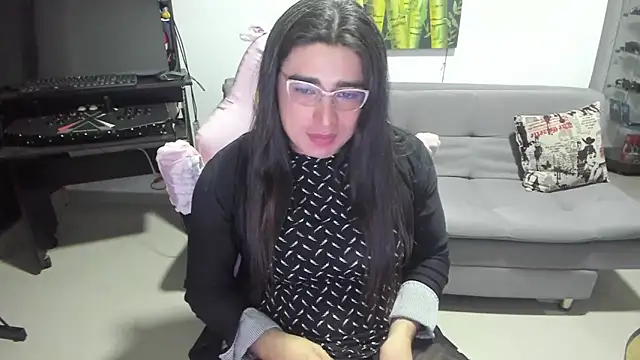 Snapshot of Khalifa_Gold chatting on February 9, 2026, 6:00 am Khalifa Gold online show from February 9, 2026, 6:00 am