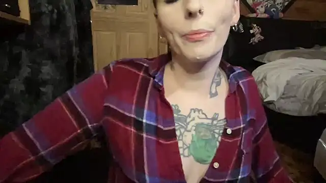 Snapshot of TeenyDoll chatting on April 10, 2026, 2:29 am TeenyDoll online show from April 10, 2026, 2:29 am
