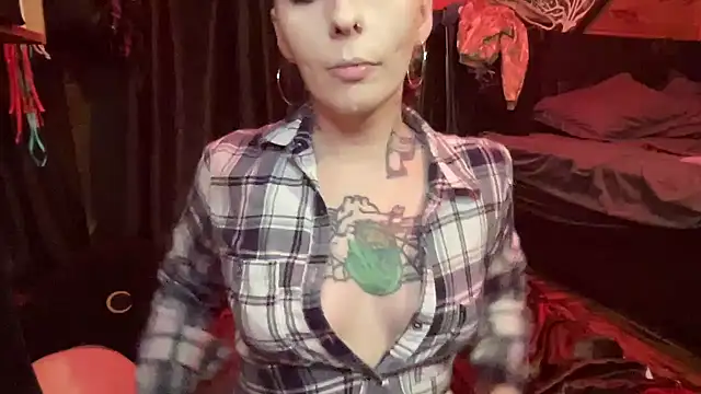 Snapshot of TeenyDoll chatting on October 20, 2025, 1:18 am TeenyDoll online show from October 20, 2025, 1:18 am