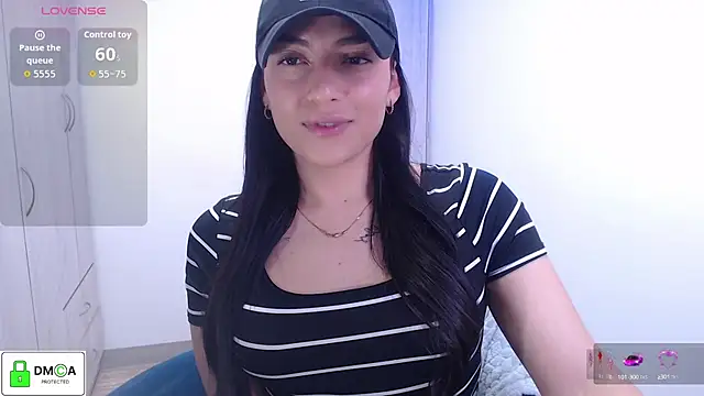 Snapshot of EricaVanderhill chatting on October 28, 2025, 9:25 pm EricaVanderhill online show from October 28, 2025, 9:25 pm