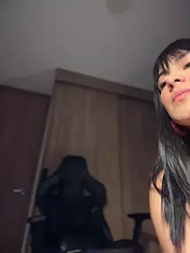Roxxannne online show from May 1, 2026, 10:37 pm