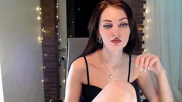 Snapshot of ms_kelarini chatting on June 26, 2026, 5:52 pm ms kelarini online show from June 26, 2026, 5:52 pm
