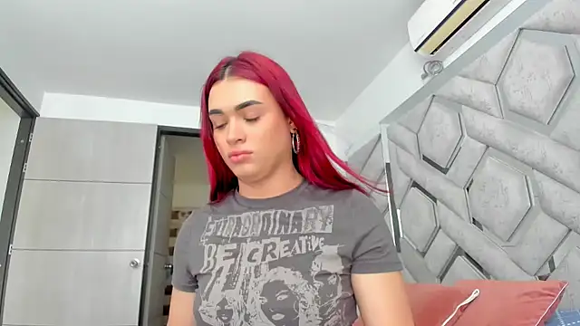 alexandra fire69x online show from May 2, 2026, 2:33 pm