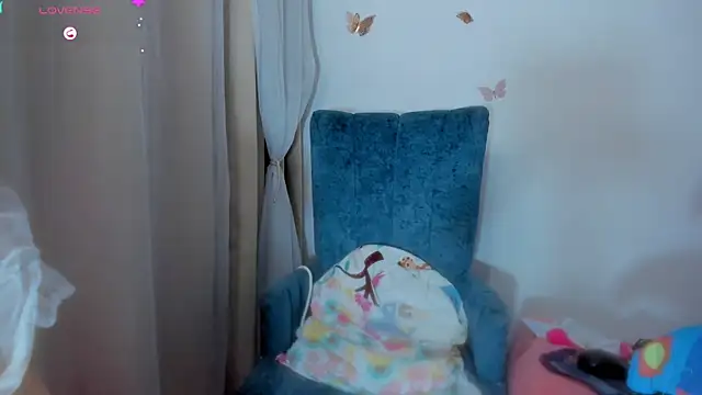 ashelydainii online show from July 22, 2026, 8:44 pm
