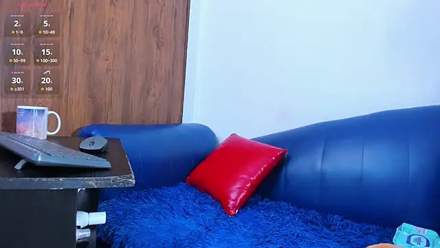 Mature Skinny online show from May 7, 2026, 6:06 am