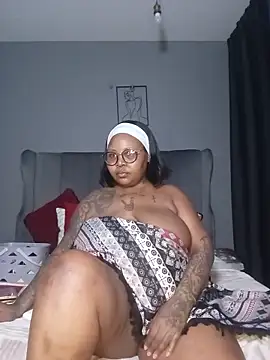 Snapshot of PearlSexxy69 chatting on June 21, 2026, 1:44 am PearlSexxy69 online show from June 21, 2026, 1:44 am