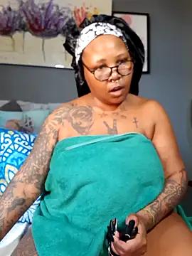 PearlSexxy69 online show from March 12, 2025, 11:43 am