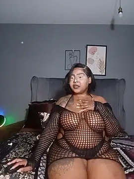 Snapshot of PearlSexxy69 chatting on July 30, 2026, 4:44 am PearlSexxy69 online show from July 30, 2026, 4:44 am