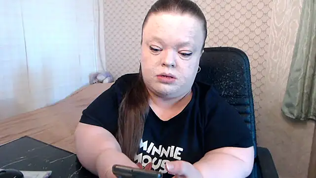 Snapshot of Janiffer_MiMi chatting on May 3, 2026, 3:48 pm Janiffer MiMi online show from May 3, 2026, 3:48 pm