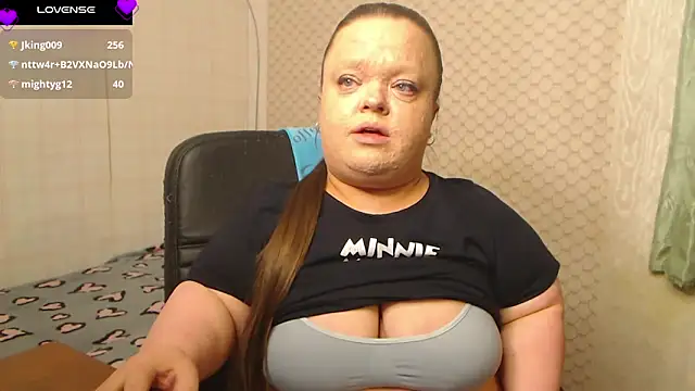 Snapshot of Janiffer_MiMi chatting on April 15, 2026, 7:58 pm Janiffer MiMi online show from April 15, 2026, 7:58 pm