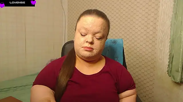 Snapshot of Janiffer_MiMi chatting on April 17, 2026, 4:21 pm Janiffer MiMi online show from April 17, 2026, 4:21 pm