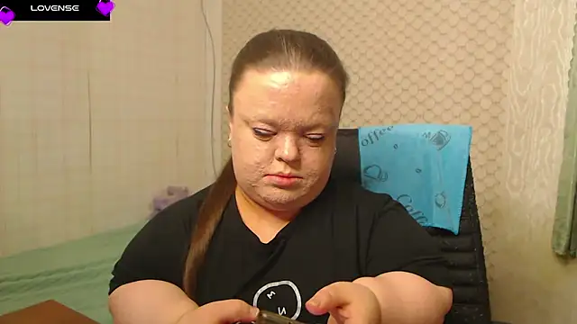 Snapshot of Janiffer_MiMi chatting on April 19, 2026, 3:57 pm Janiffer MiMi online show from April 19, 2026, 3:57 pm