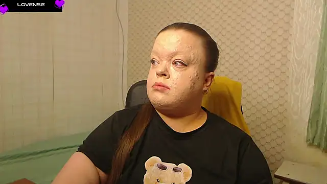 Snapshot of Janiffer_MiMi chatting on April 4, 2026, 2:12 pm Janiffer MiMi online show from April 4, 2026, 2:12 pm